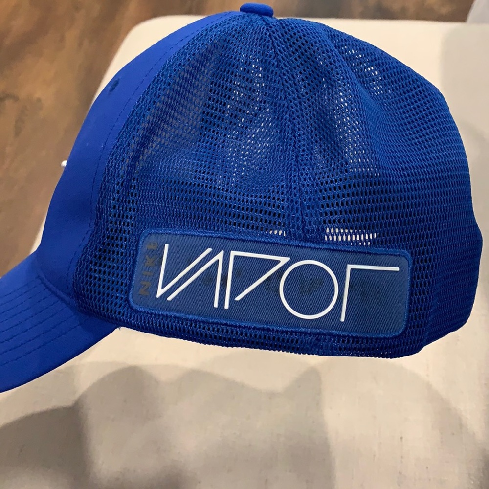 Nike vapor blue golf hat
